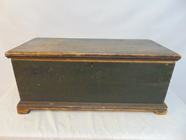 Country pine box in old blue paint, box is 33.5" by 15.25", height is 14.5", one foot partially brok: Country pine box in old blue paint, box is 33.5" by 15.25", height is 14.5", one foot partially broken (have pieces)