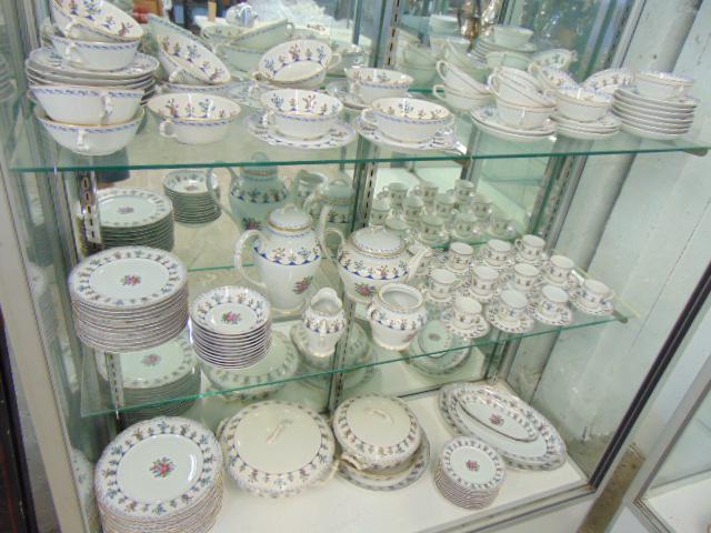 Large lot Limoges porcelain dinnerware, "Chateaubriand", Bernardaud Limoges, set includes 14 dinner (1 of 12)