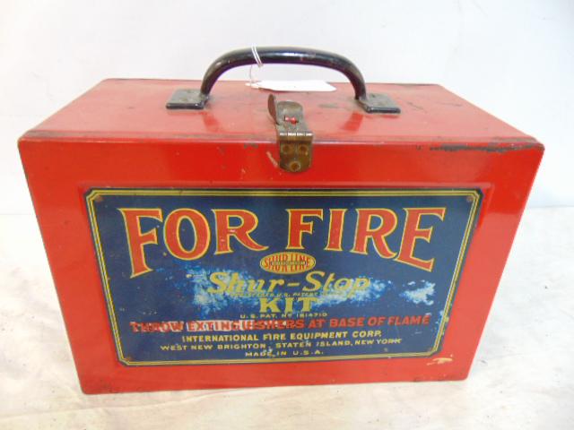Firefighter, "Shur-Stop kit", 6 glass, water filled globes extinguishers in original case. (1 of 4)
