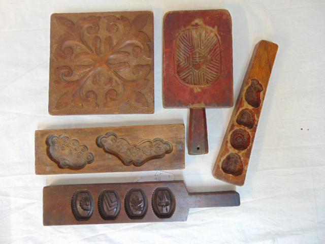 5 carved wood cookie molds, various sizes, subjects. (1 of 6)