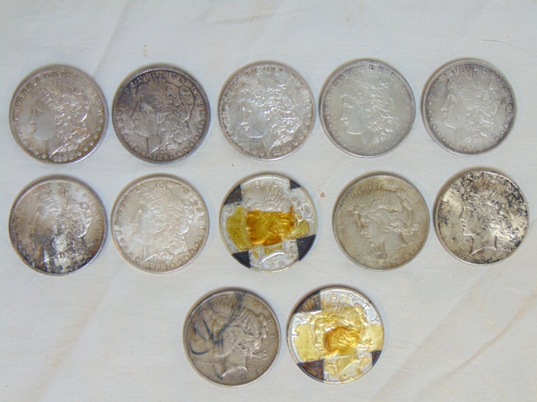 12 silver dollars, Morgan & Peace dollars, 5 peace dollars & 7 Morgans (1 of 6)