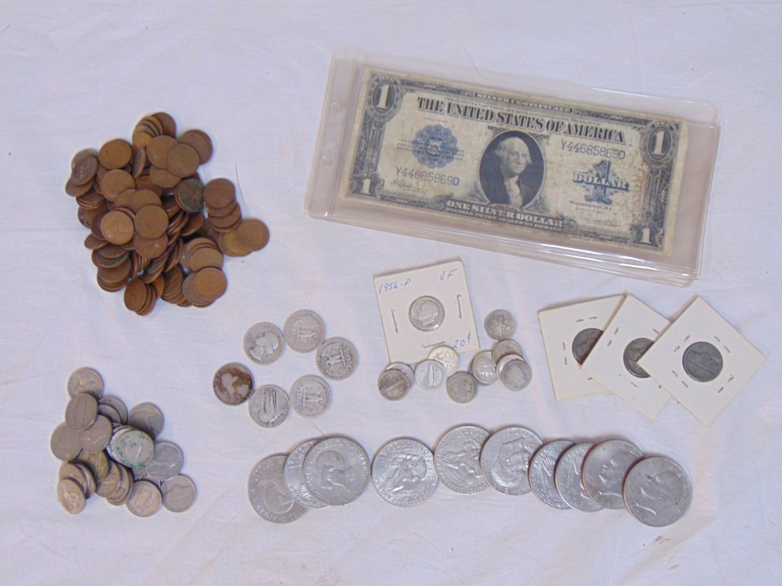 Lot coins, currency, 1923 $1 silver certificate, various silver quarters (1 of 9)