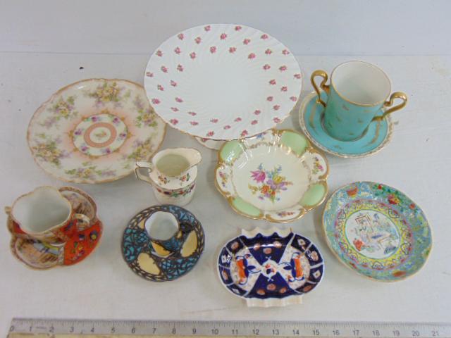 Lot China, porcelain tea cups, footed tray, various bowls, with pieces by Aynsley, Royal Crown (1 of 8)