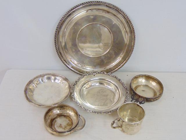 Silver lot, plates, bowls, cup, total weight is 17.8 troy (1 of 3)