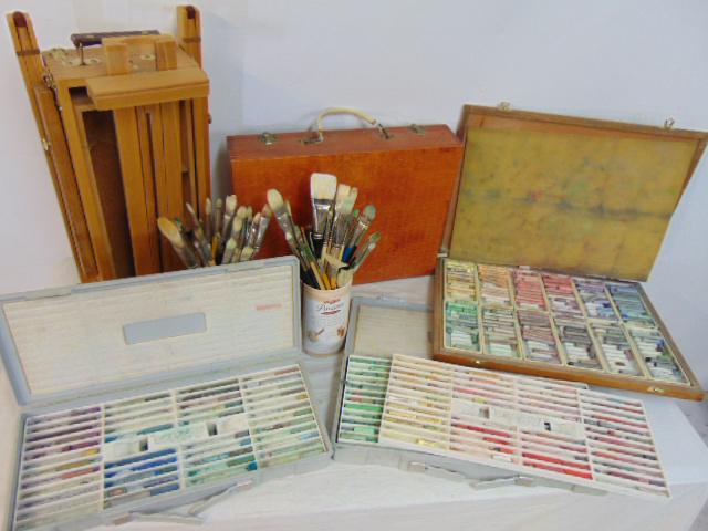 Large lot artist supplies, brushes, portable folding easel, various cases with crayons. (1 of 6)