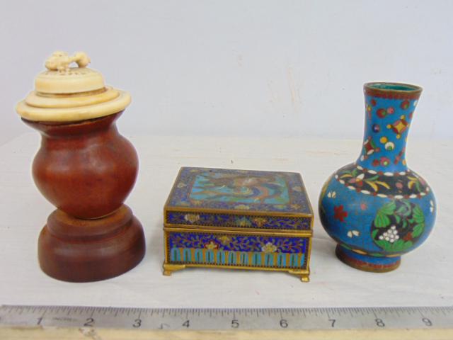 Cloisonne box, vase & wood & carved bone incense (?) box is decorated with exotic bird, 3.5" by 3",: Cloisonne box, vase & wood & carved bone incense (?) box is decorated with exotic bird, 3.5" by 3", height is 1.75" tall, vase is 4 5/8" tall.