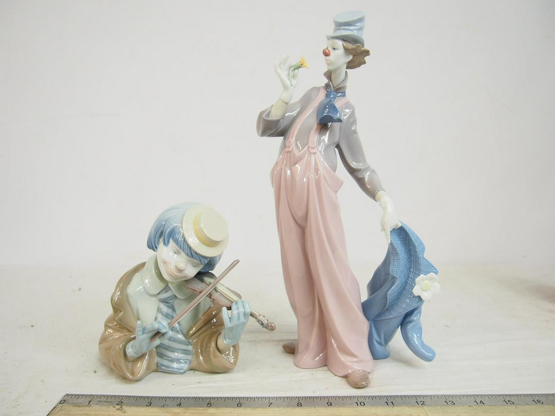 2 Lladro figurines, clowns, clown with violin & standing clown with flower, 6.5" & 13.75" tall (1 of 4)