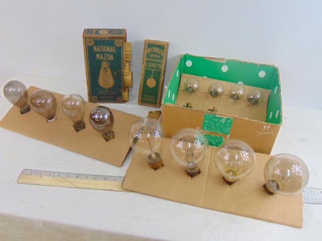 Lot vintage light bulbs, Mazda & other, some in original packaging, McCandless Mazda Miniature (1 of 5)