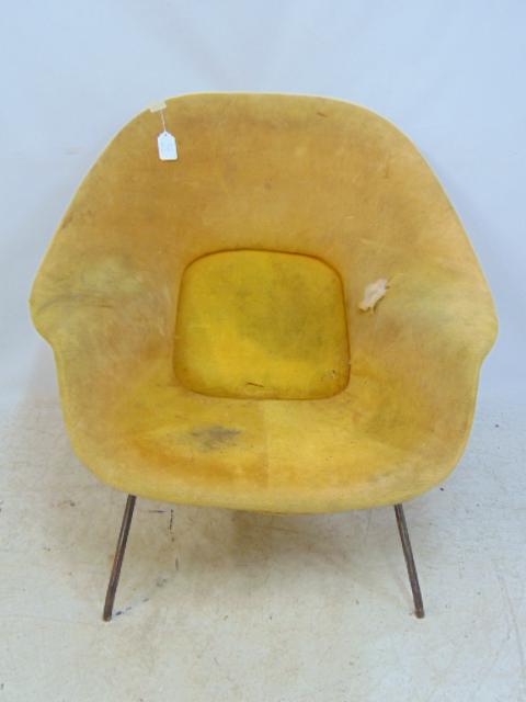 Knoll womb chair, on steel tubular frame, vintage MCM, old upholstery, chair needs restoration, (1 of 6)