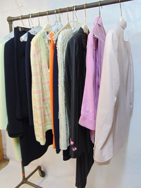 Couture clothing lot 20pc Escada, check suit jacket wool/silk sz32; linen pants sz 34 w/ linen top (1 of 6)