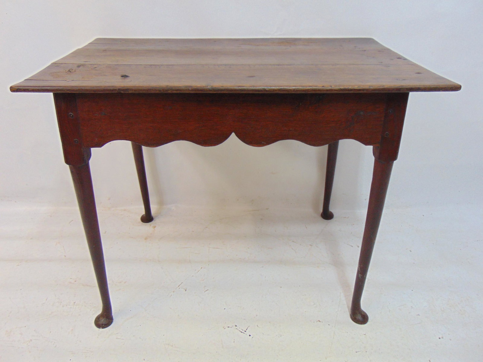 Period oak Queen Anne table, curved skirt, 3 board top, all pegged, top is 35.25" by 22",: Period oak Queen Anne table, curved skirt, 3 board top, all pegged, top is 35.25" by 22", height is 27.25"