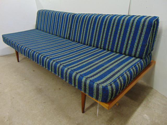 Mid Century daybed, wood frame, curved back support, with back pillows and seat, pillow has label,: Mid Century daybed, wood frame, curved back support, with back pillows and seat, pillow has label, "Made By Silray Furniture mfg co, Passaic, NJ, sofa is v74.25" long, 30" deep, height is 25.75"