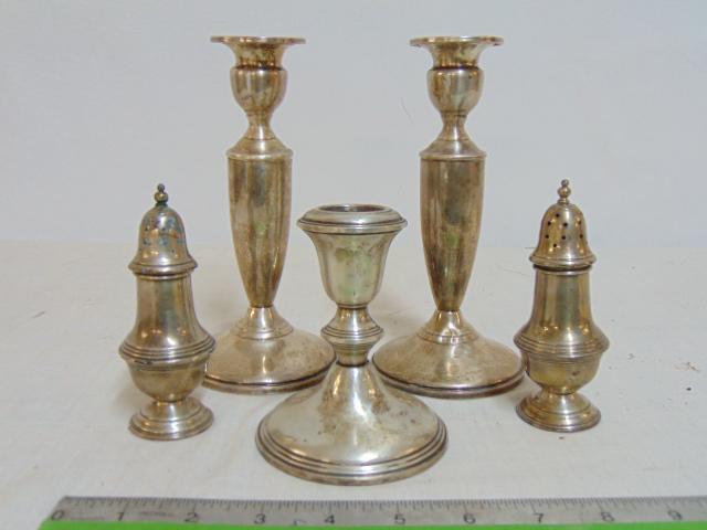 Lot sterling, weighted, candle holders (pair & single) & salt & pepper: Lot sterling, weighted, candle holders (pair & single) & salt & pepper