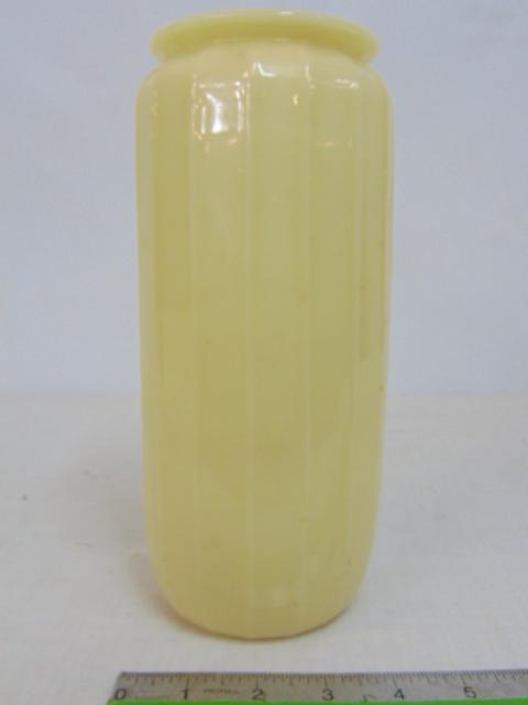 Carder Steuben vase, ivory colored glass, ribbed design, late 1920's-1933, vase is 9.5" tall, no: Carder Steuben vase, ivory colored glass, ribbed design, late 1920's-1933, vase is 9.5" tall, no chips, cracks. The vase is not signed, we got the info from an appraisal report that comes with the vas