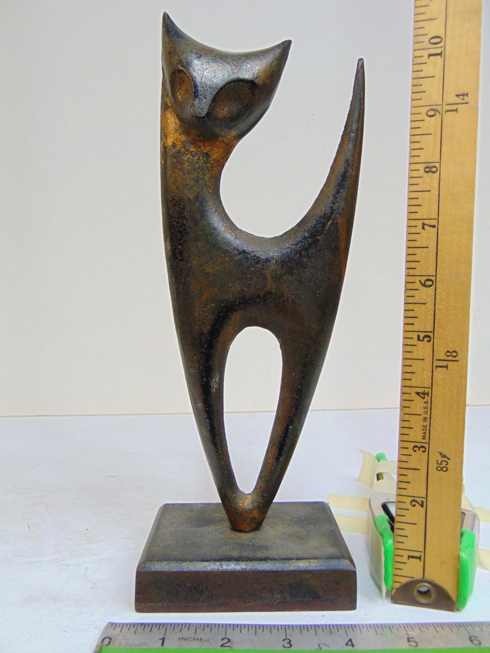 Iron Cat doorstop with remnants of gold patina, Siamese style, height is 11.25" (1 of 4)