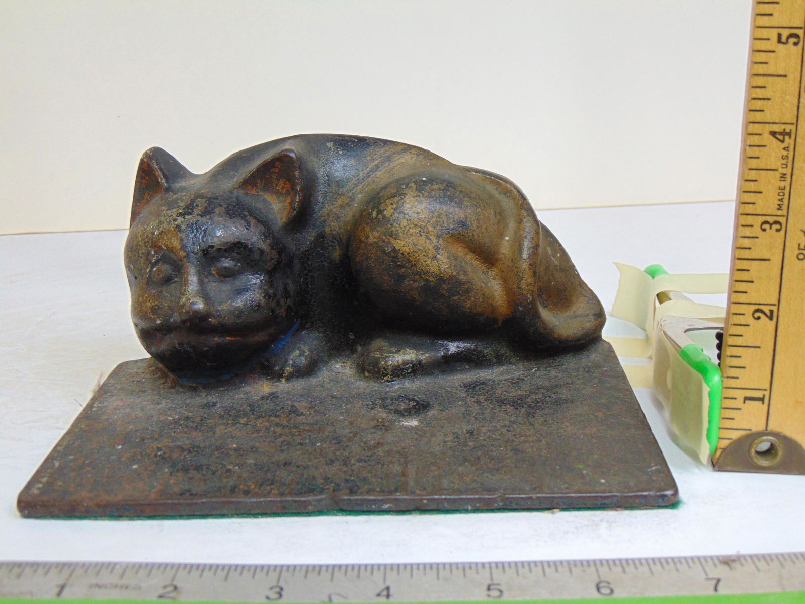 Cast iron Cat doorstop, old paint, dated 1922, similar to lot 73, base is 7.25" by 4.5", height is (1 of 6)