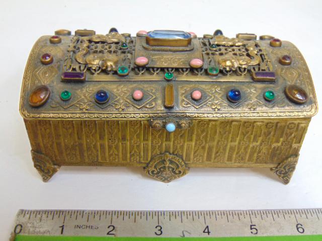 La Tausca, Paris jeweled casket jewelry box decorated with figures, 5 7/8" by 3", height is 2 5/8" (1 of 7)