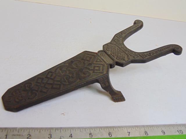 Cast iron beetle boot jack, flat Victorian design, Patent stamp 1873, 11.25" (1 of 5)