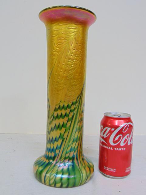 Lundberg Studios art glass vase, in yellow & green case is 12" tall, dated 2002, in good condition. (1 of 7)