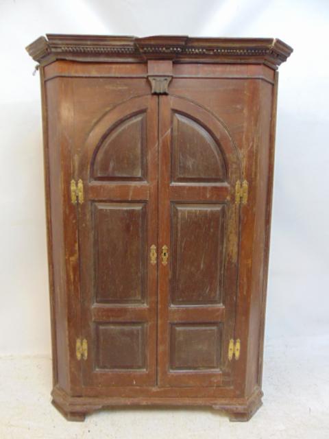 English double door corner cabinet, has three small drawers inside, rear lag missing, crown molding (1 of 4)