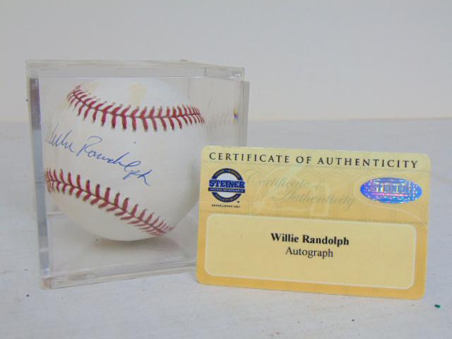 Signed baseball, Willie Randolf, with certificate of authenticity, Steiner, in Lucite box: Signed baseball, Willie Randolf, with certificate of authenticity, Steiner, in Lucite box