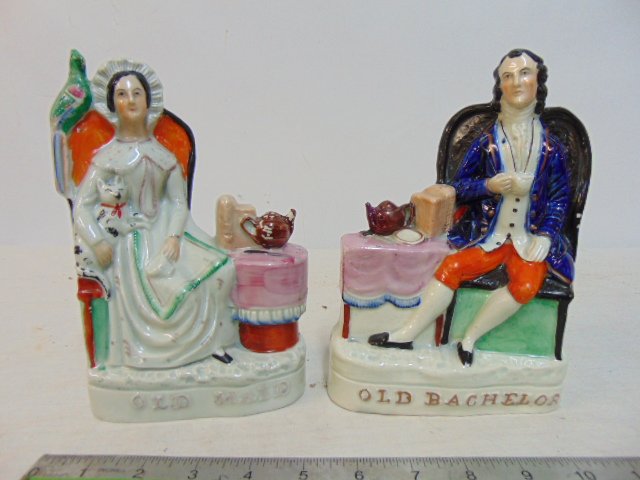 2 Staffordshire figurines, Old Maid & Old Bachelor (1 of 4)