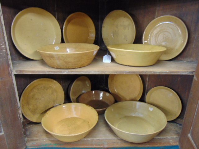 13 yellowware pie plates and milk bowls or pans, various sizes (1 of 9)