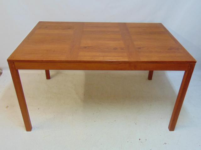 Vejle Stole & Mobelfabrik Mid Century dining table, in oak, 53" by 35.5", height is 29", few minor: Vejle Stole & Mobelfabrik Mid Century dining table, in oak, 53" by 35.5", height is 29", few minor scratches, blemishes on corners.