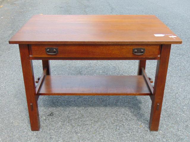 L&JG Stickley flat top mission desk, oak arts & crafts furniture, desk has lower shelf, top is 42": L&JG Stickley flat top mission desk, oak arts & crafts furniture, desk has lower shelf, top is 42" by 28", height is 29", cross support of the lower shelf has a small split between keys, rear bottom o