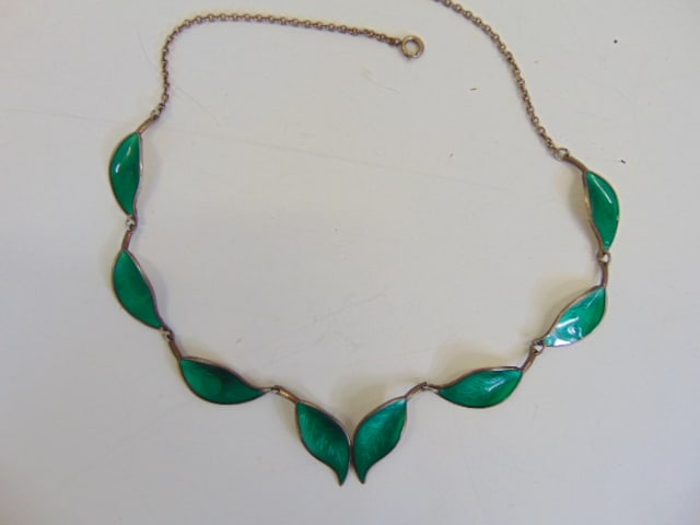 Jewelry. Vintage David Andersen Willy Winnaess green enamel guilloche leaf necklace sterling silver, (1 of 4)