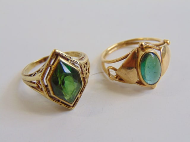 Jewelry. (2) 14kt yellow gold vintage rings to include art nouveau oval cabochon green stone size 5 (1 of 5)