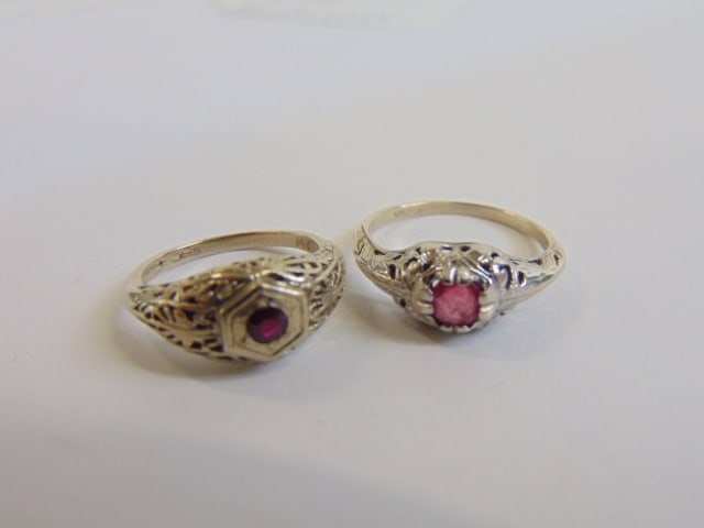 Jewelry. (2) 14kt gold filigree rings to include small red stone in square setting style filigree (1 of 5)
