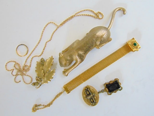 Jewelry. Vintage gold filled lot to include band, necklace, intaglio brooch, large costume tiger (1 of 4)