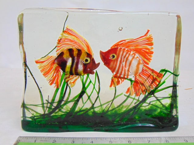 Murano art glass aquarium sculpture, 9.25" by 7", 1.5" to 2" deep, good condition (1 of 5)