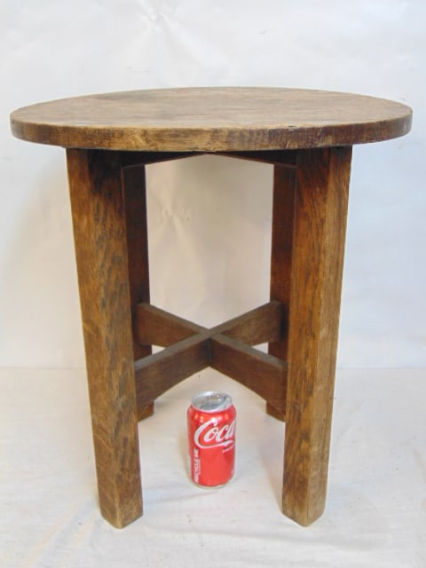 Gustav Stickley mission oak stand, round top, stretcher base, traces of old label, top loose, has (1 of 6)