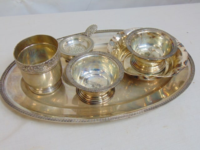 Lot '800 silver hollow ware, oval tray, bowls, cups & small strainer, 33.5 troy (1 of 3)
