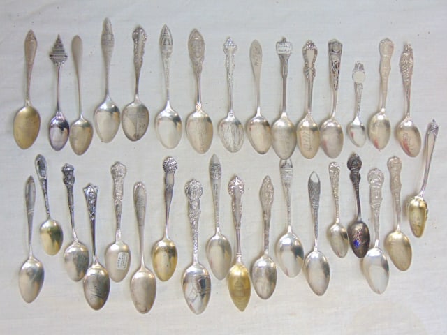 Lot sterling silver souvenir spoons, various makes, designs, 18 troy (1 of 6)