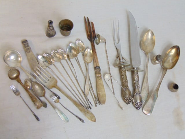Lot sterling silver spoons, forks, serving pieces, includes one Russian spoon, 16 troy plus 4 (1 of 5)