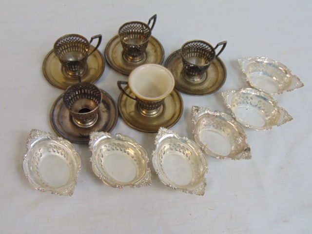 Lot of 6 sterling nut dishes & sterling demitasse cups, only one porcelain insert, 10 troy (1 of 4)