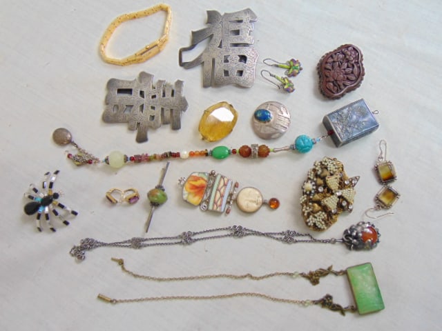 Collection of mis Jewelry, sterling, costume, hardstone pendant, Seiko watch; costume & other see: Collection of mis Jewelry, sterling, costume, hardstone pendant, Seiko watch; costume & other see photos