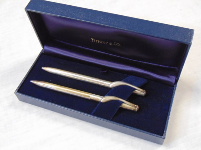 Elsa Peretti for Tiffany & Co pen set in sterling, in original case. (1 of 5)