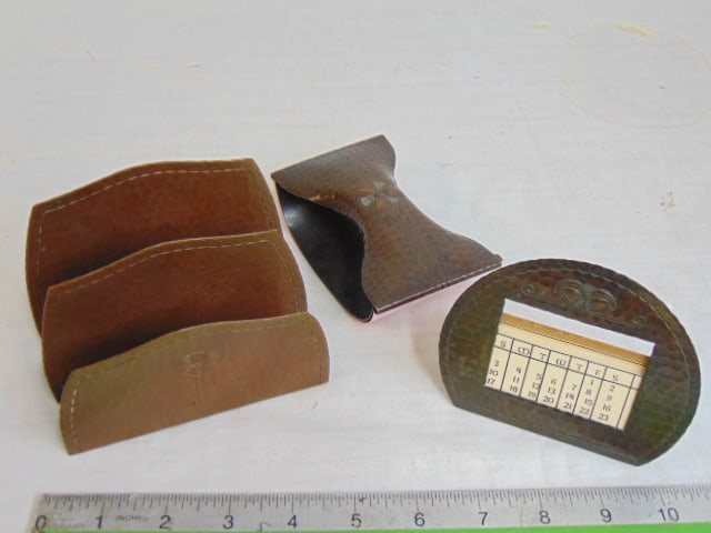 3 Roycroft copper arts & crafts desk pieces, letter holder, ink blotter & calendar. (1 of 8)