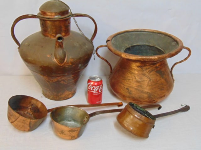 Copper lot, large spouted vessel, spittoon & 3 large ladles, lidded spouted vessel is 16.75". (1 of 6)