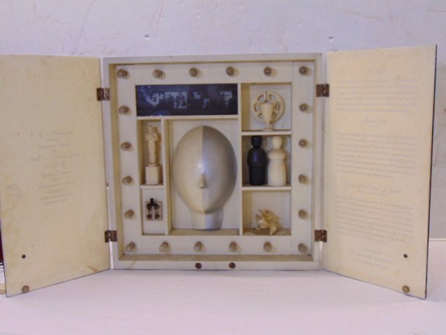 Katharine Hepburn EUC/Screen Gems film festival invitation presentation, in showcase box (1 of 11)