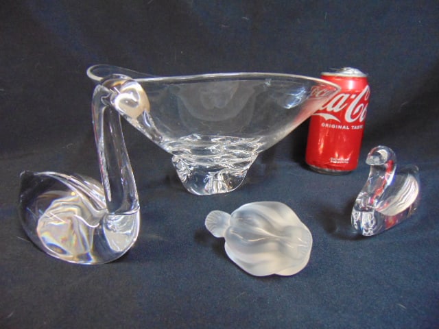 Art glass lot, Lalique & Steuben, Lalique figure of a nude, 2 Steuben swan figures & Steuben bowl,: Art glass lot, Lalique & Steuben, Lalique figure of a nude, 2 Steuben swan figures & Steuben bowl, one swan has chipped beak