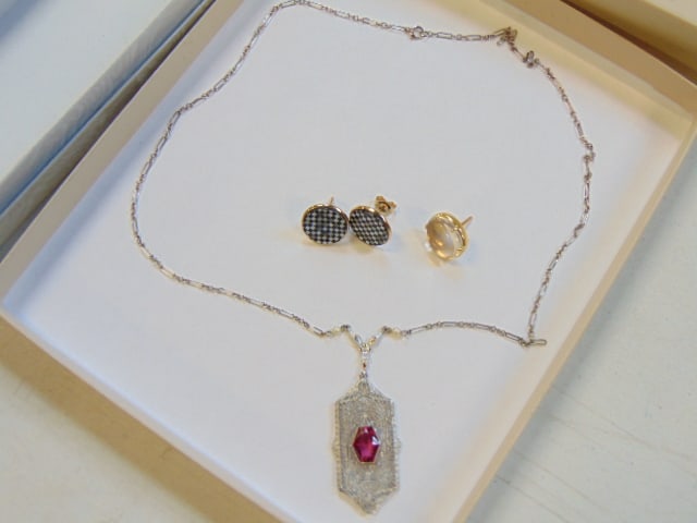 Jewelry. Antique 10kt white gold filigree necklace w/ synthetic ruby stone; 14kt mother of pearl: Jewelry. Antique 10kt white gold filigree necklace w/ synthetic ruby stone; 14kt mother of pearl checkerboard stud earrings; 18kt moonstone tie tack.