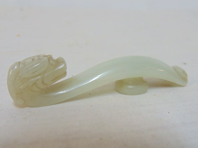 Chinese Jade buckle, 3.25": Chinese Jade buckle, 3.25"