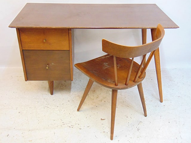 Paul McCobb Planner Group desk with chair, Mid Century design, desk has two drawers with different (1 of 5)