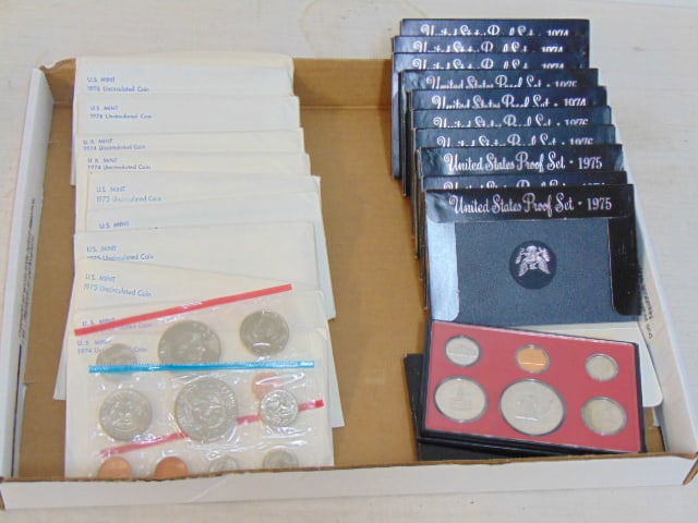 22 proof sets, currency, 1974-1976, includes 11 US proof sets & 11 uncirculated double proof sets, (1 of 5)