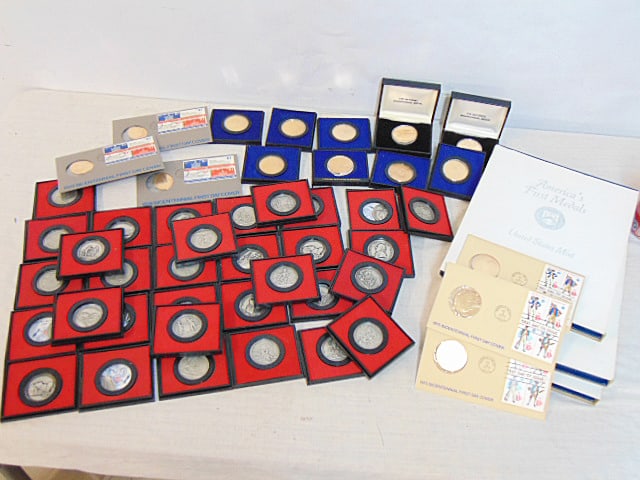 Large lot US bronze & Pewter commemorative medallions, coins, cases, Pewter coins come with three (1 of 5)